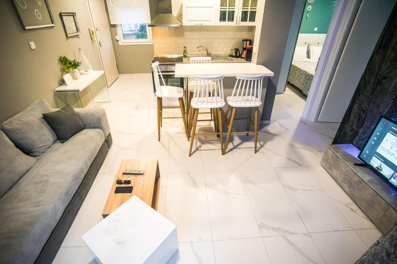 Diamond Lux Apartment PalaiónTsiflíkion Εξωτερικό φωτογραφία