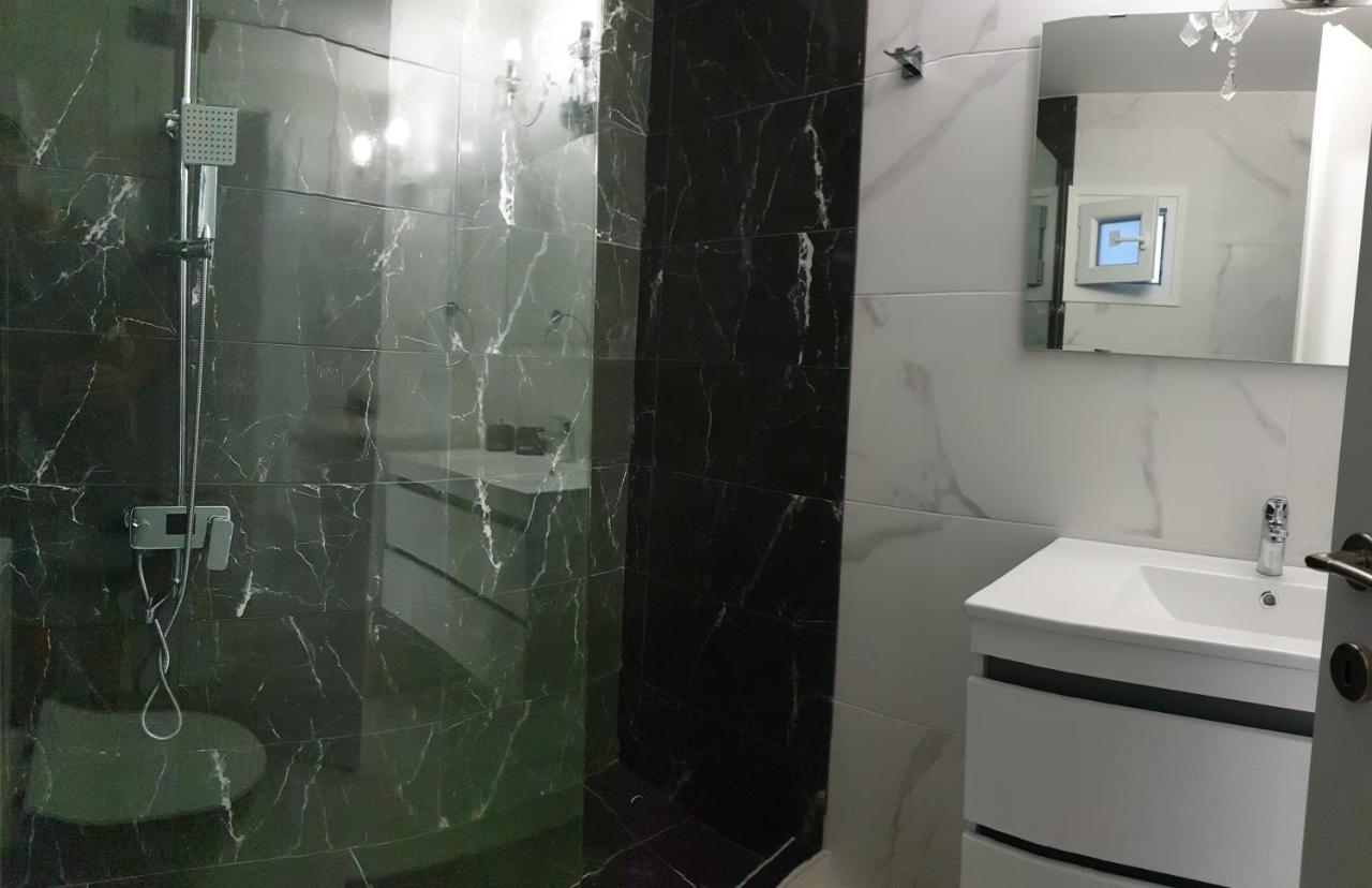 Diamond Lux Apartment PalaiónTsiflíkion Εξωτερικό φωτογραφία